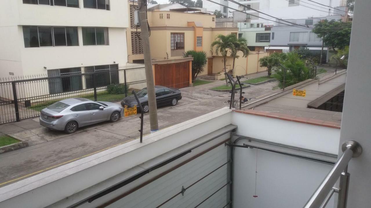 Departamento En El Centro De San Borja * Lima